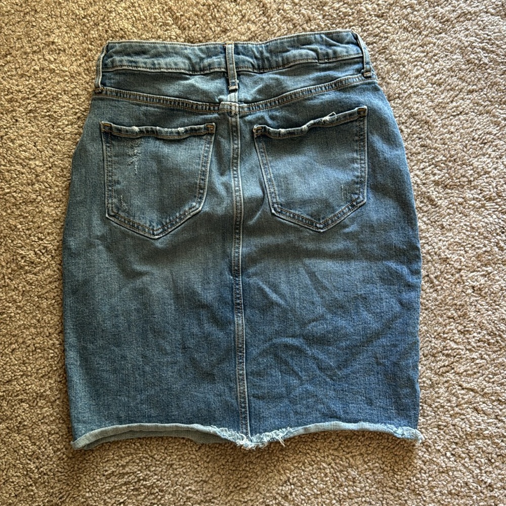 Old Navy Distressed Blue Denim Pencil Skirt - Picture 3 of 3